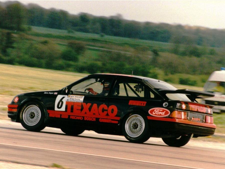  Ford Sierra RS500 Cosworth BTCC 1988 года  (фото 13 из 22)